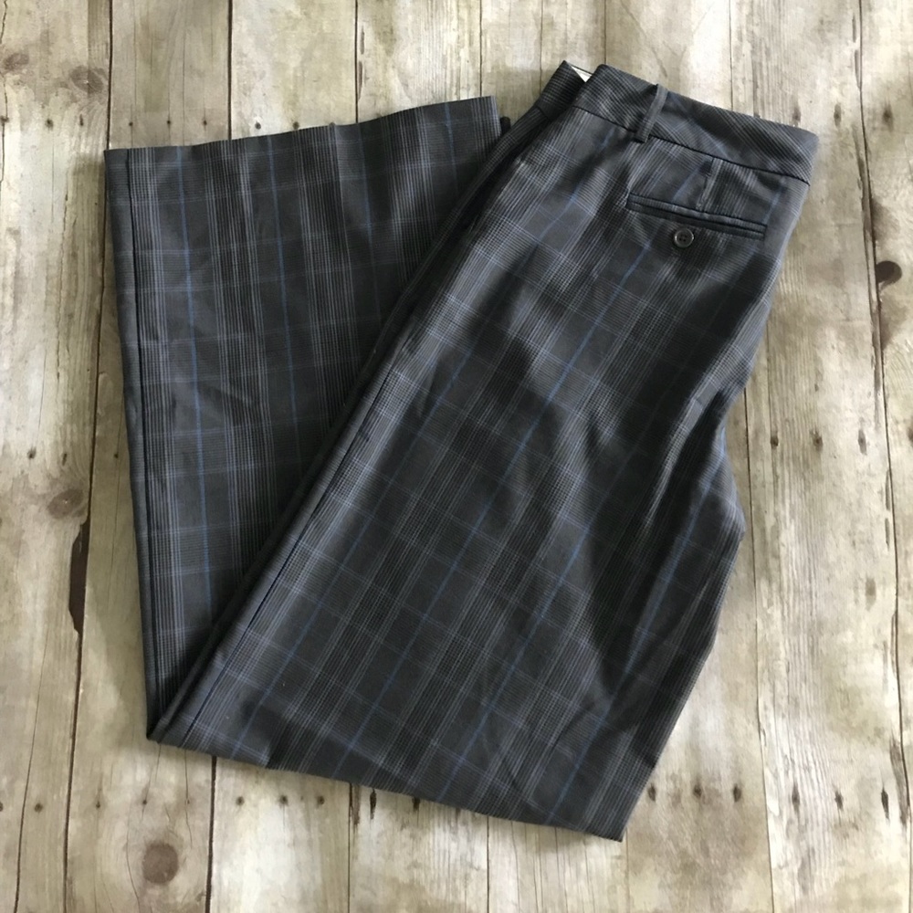 Body by Victoria Dress Pants
